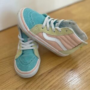 Girls Vans